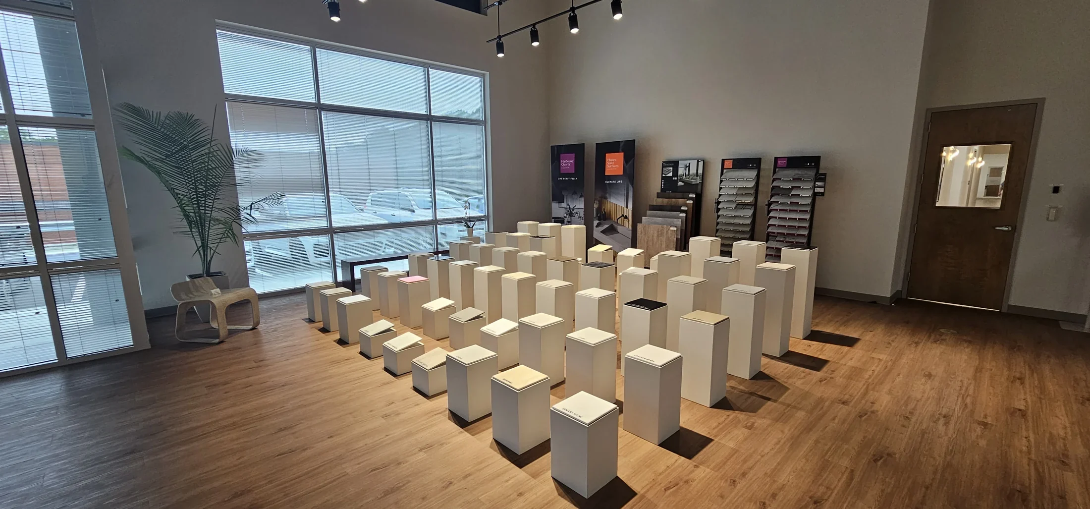 Showroom presentation space